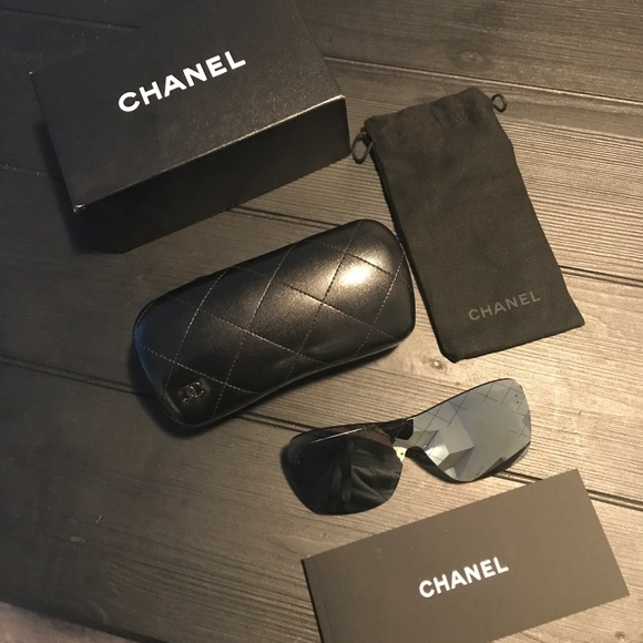Sunglasses - Picture 1 of 3